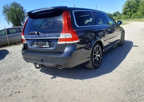 Volvo V70 cena 46700 przebieg: 249144, rok produkcji 2015 z Sieniawa małe 781